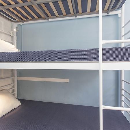 5 Sins Chiado Hostel ลิสบอน ภายนอก รูปภาพ