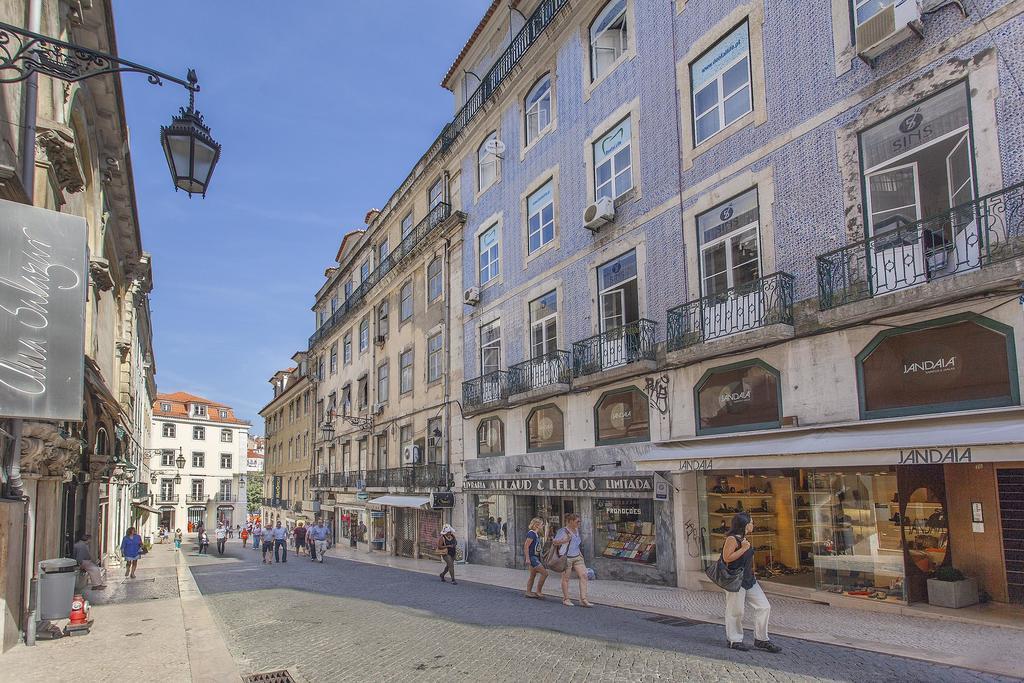 5 Sins Chiado Hostel ลิสบอน ภายนอก รูปภาพ