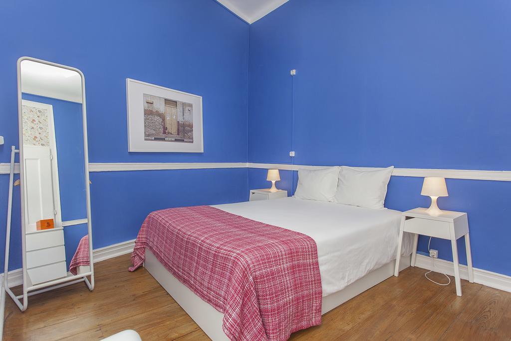 5 Sins Chiado Hostel ลิสบอน ห้อง รูปภาพ