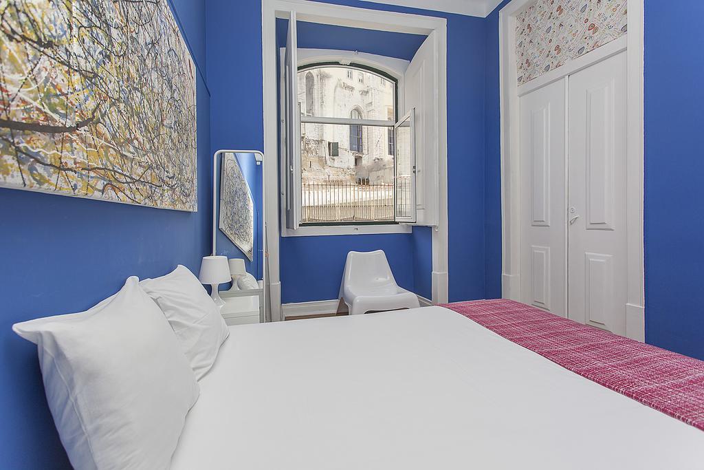 5 Sins Chiado Hostel ลิสบอน ห้อง รูปภาพ