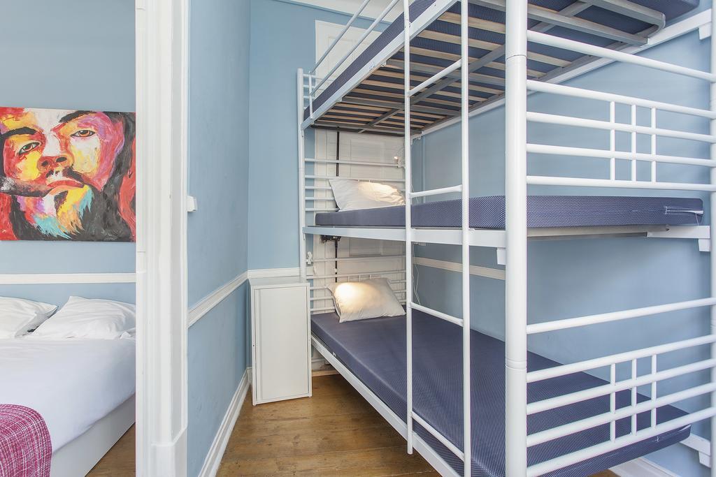 5 Sins Chiado Hostel ลิสบอน ห้อง รูปภาพ