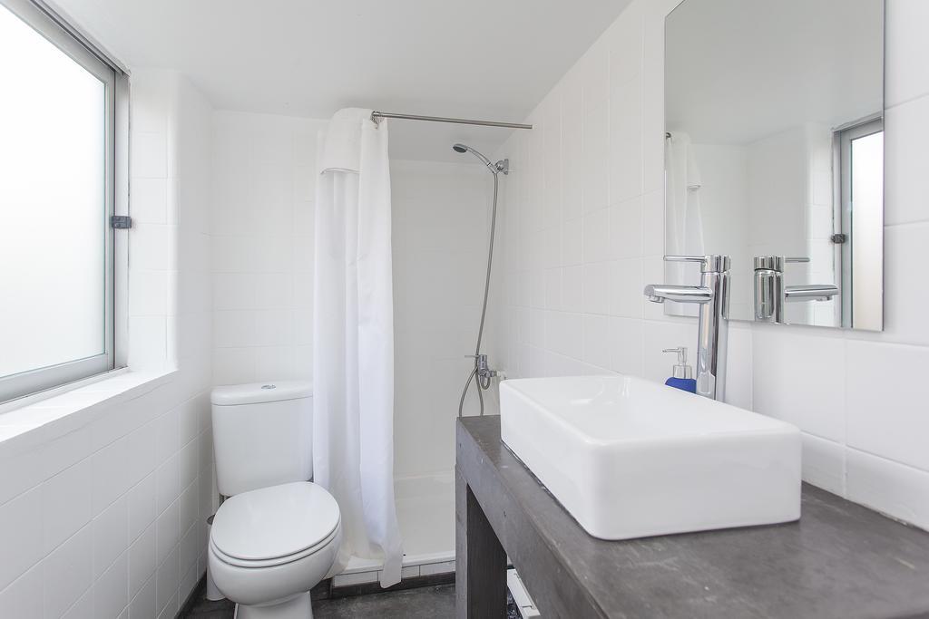 5 Sins Chiado Hostel ลิสบอน ห้อง รูปภาพ