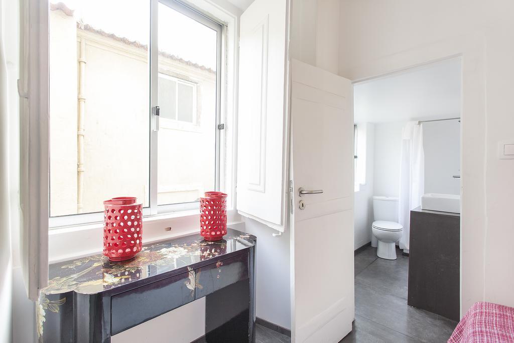5 Sins Chiado Hostel ลิสบอน ห้อง รูปภาพ
