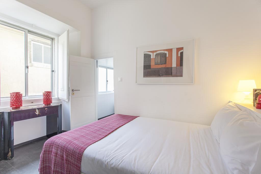 5 Sins Chiado Hostel ลิสบอน ห้อง รูปภาพ