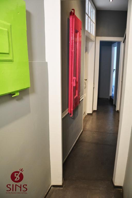 5 Sins Chiado Hostel ลิสบอน ภายนอก รูปภาพ